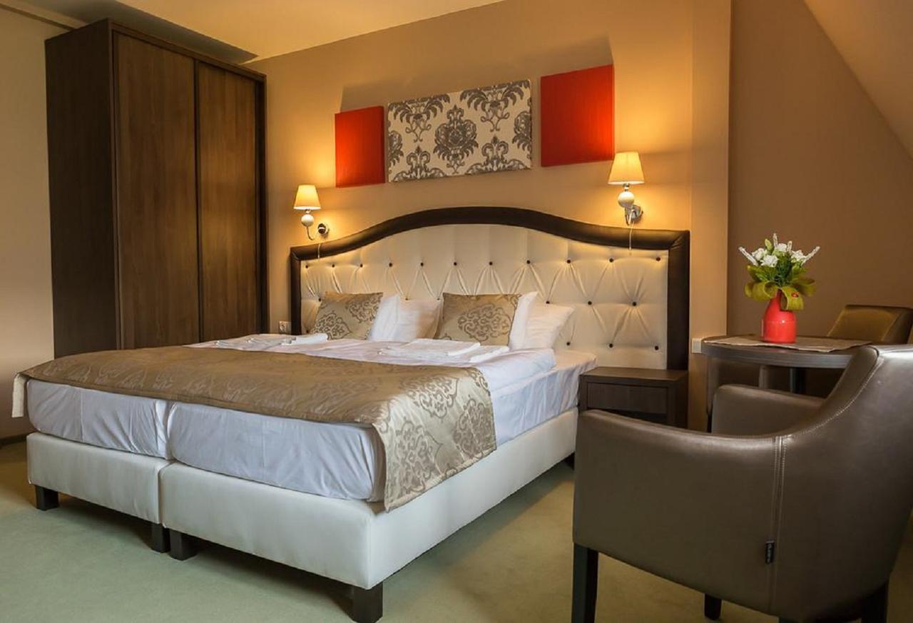 Sappusztai Vendeghaz Hotel Damak ภายนอก รูปภาพ